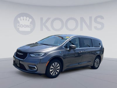 2023 Chrysler Pacifica Hybrid Touring L