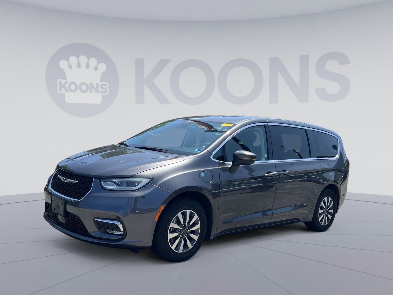 2023 Chrysler Pacifica Hybrid Touring L