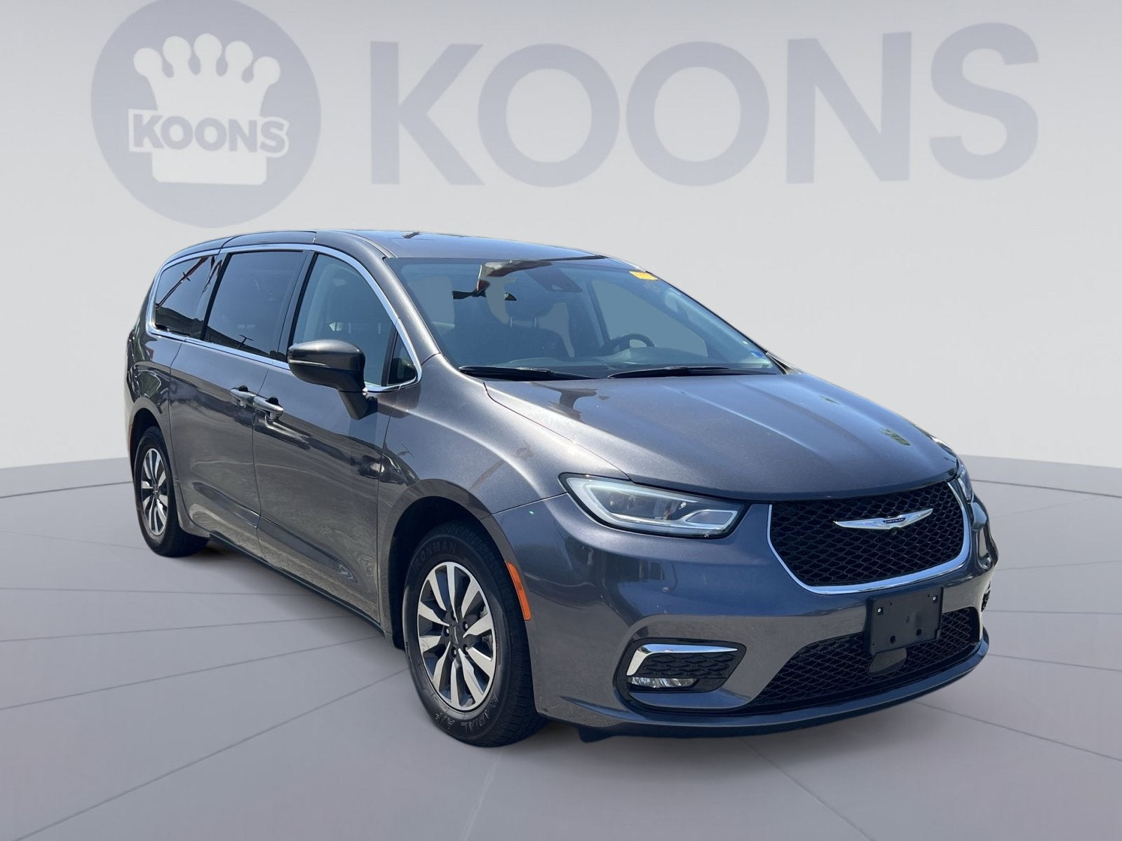 2023 Chrysler Pacifica Hybrid Touring L