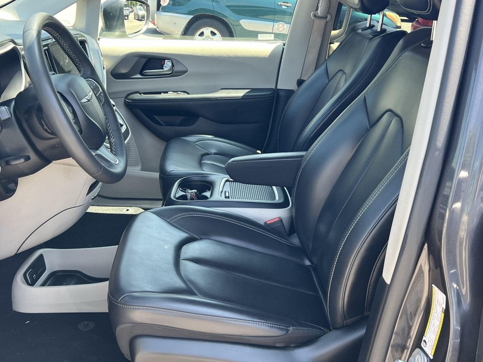 2023 Chrysler Pacifica Hybrid Touring L