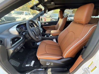 2026 Chrysler Pacifica Pinnacle