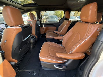 2026 Chrysler Pacifica Pinnacle