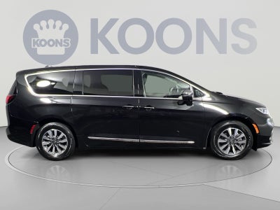 2022 Chrysler Pacifica Hybrid Limited