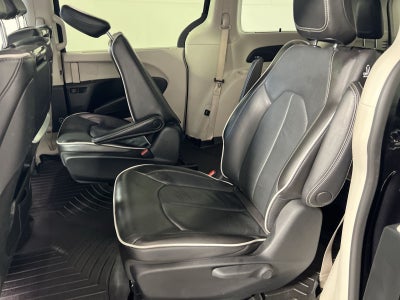 2022 Chrysler Pacifica Hybrid Limited