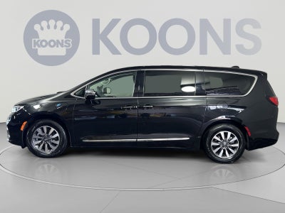 2022 Chrysler Pacifica Hybrid Limited