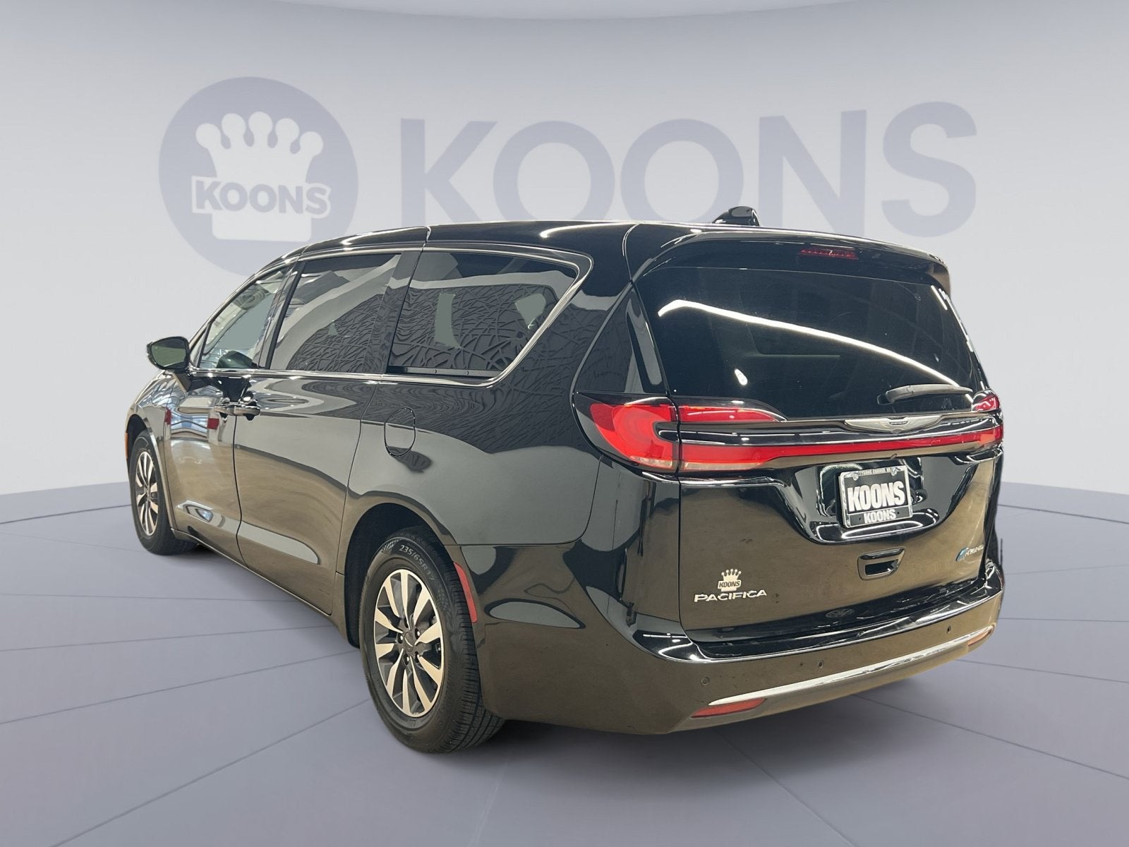 2024 Chrysler Pacifica Hybrid Select