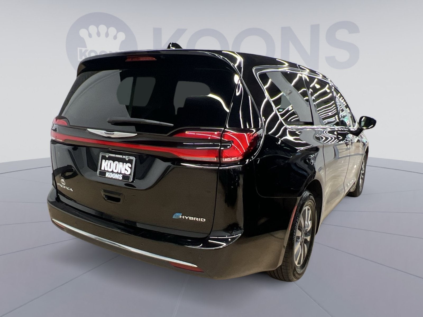 2024 Chrysler Pacifica Hybrid Select