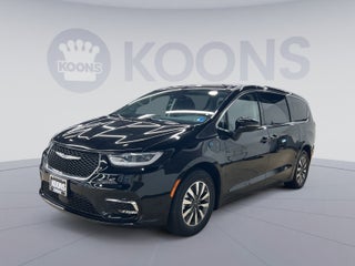 2024 Chrysler Pacifica Hybrid Select