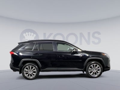 2022 Toyota RAV4 XLE Premium