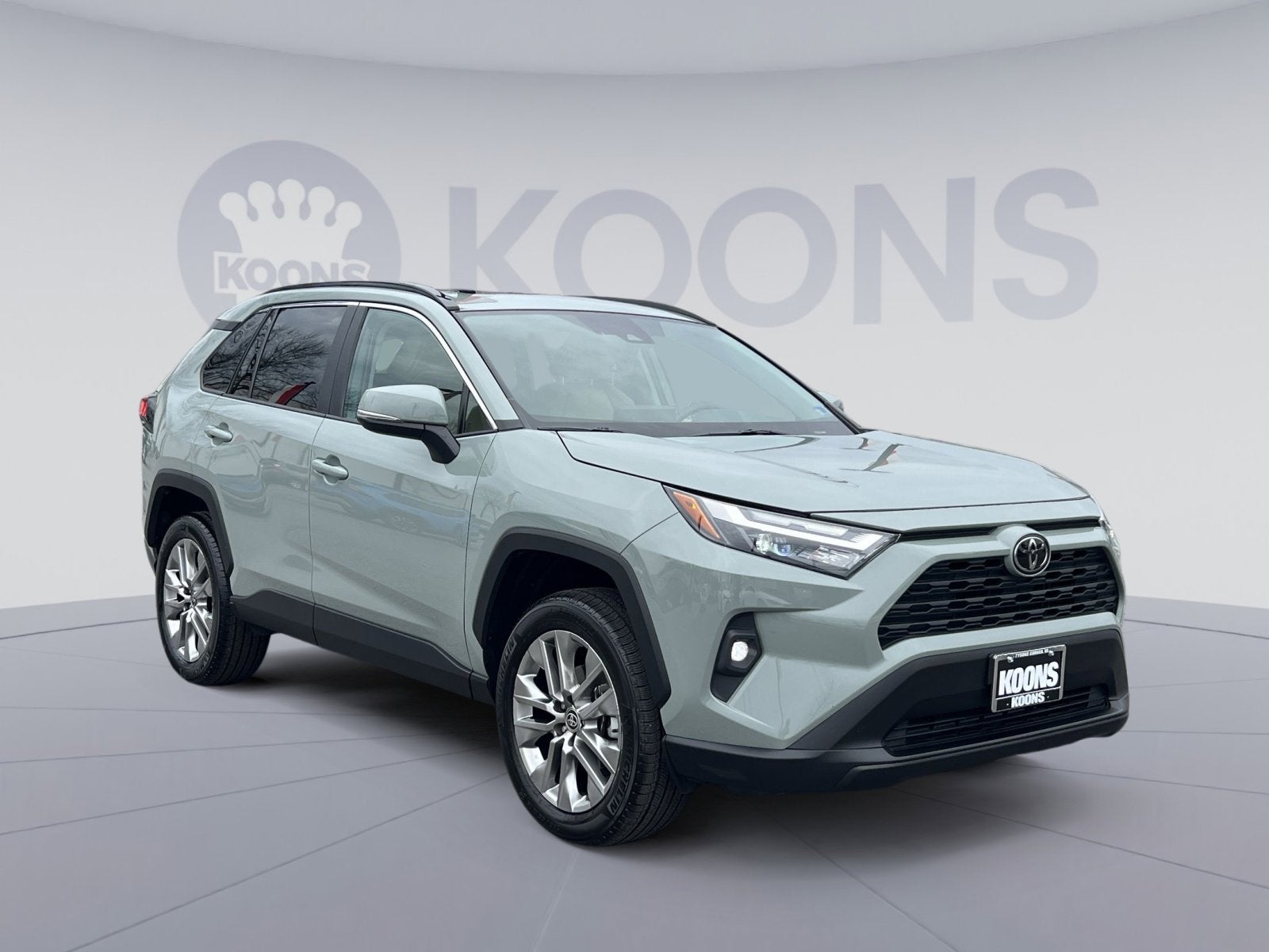 2023 Toyota RAV4 XLE Premium
