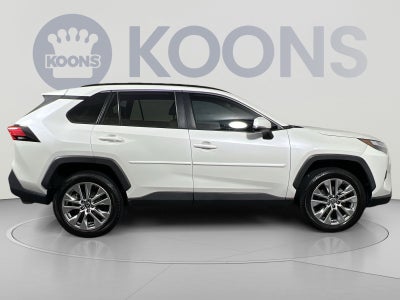 2022 Toyota RAV4 XLE Premium