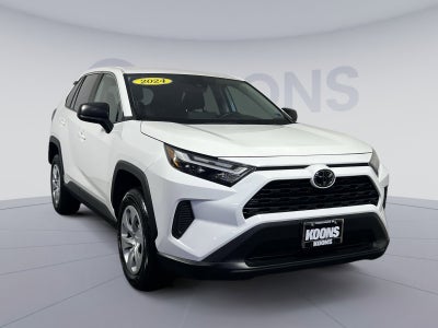 2024 Toyota RAV4 LE