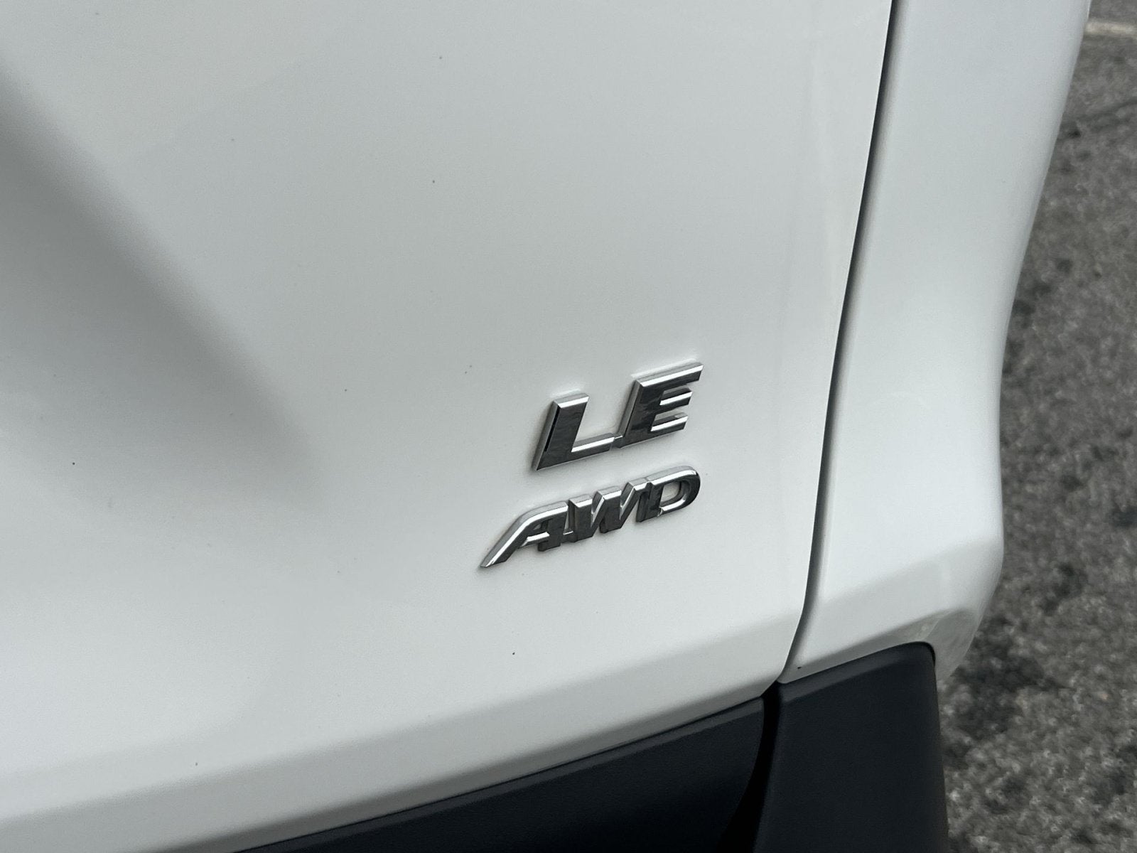 2025 Toyota RAV4 LE
