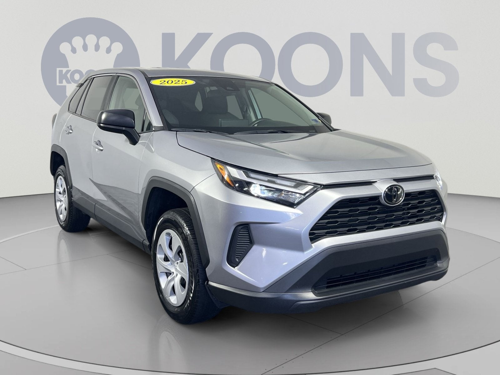 2025 Toyota RAV4 LE