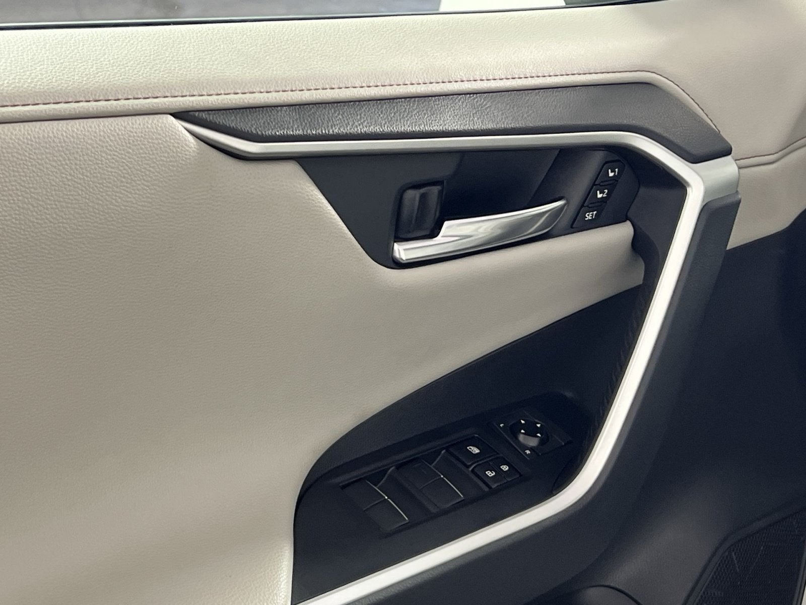 2020 Toyota RAV4 Limited