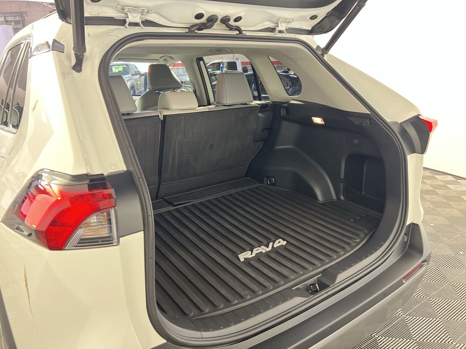 2020 Toyota RAV4 Limited