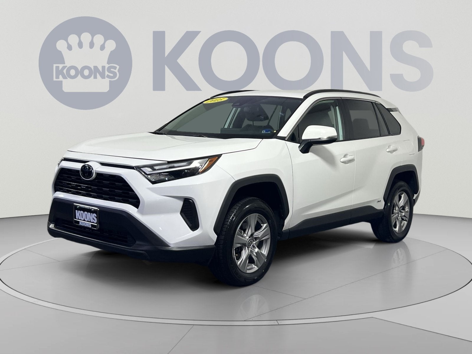 2025 Toyota RAV4 Hybrid XLE