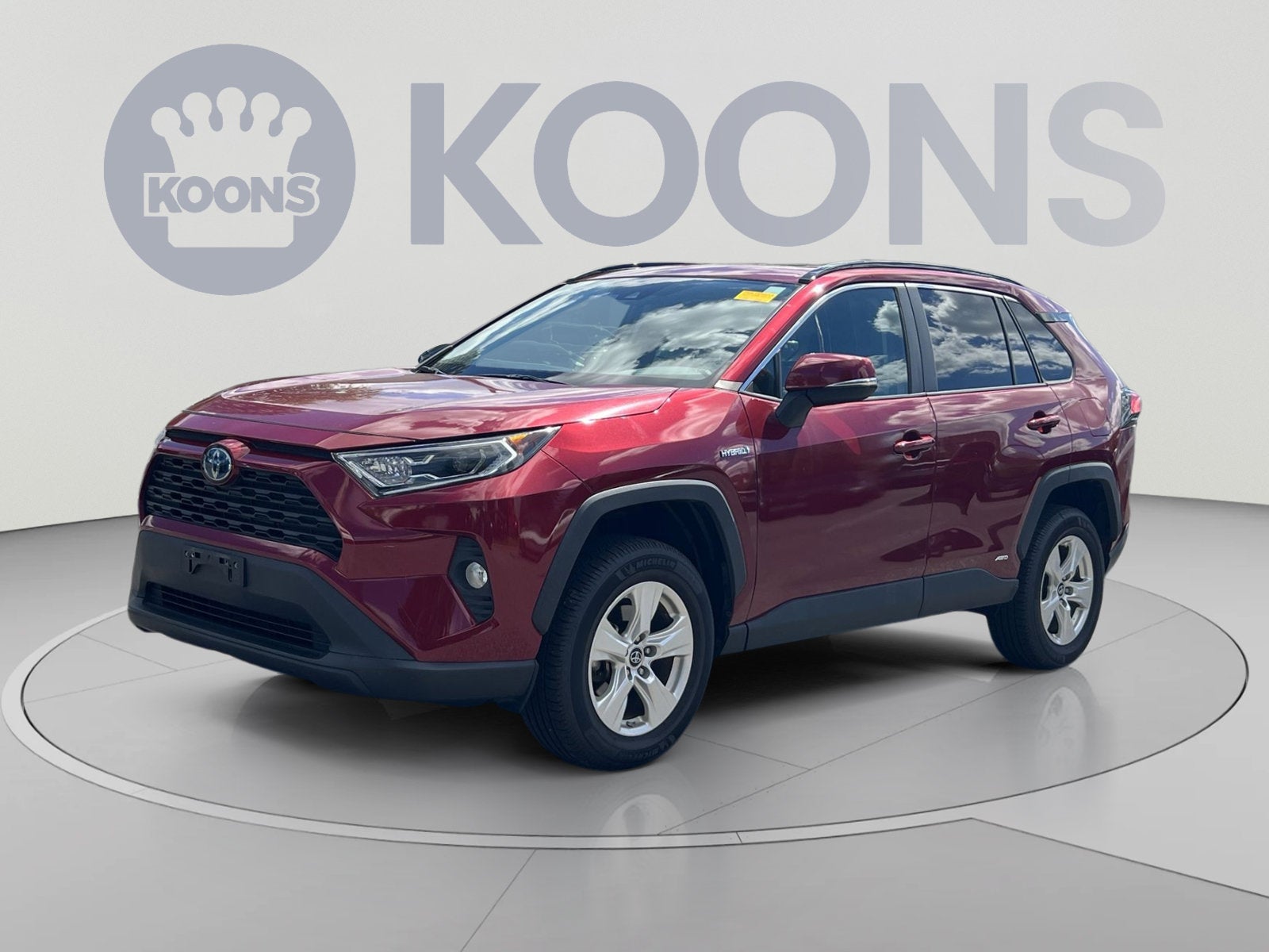 2019 Toyota RAV4 Hybrid XLE
