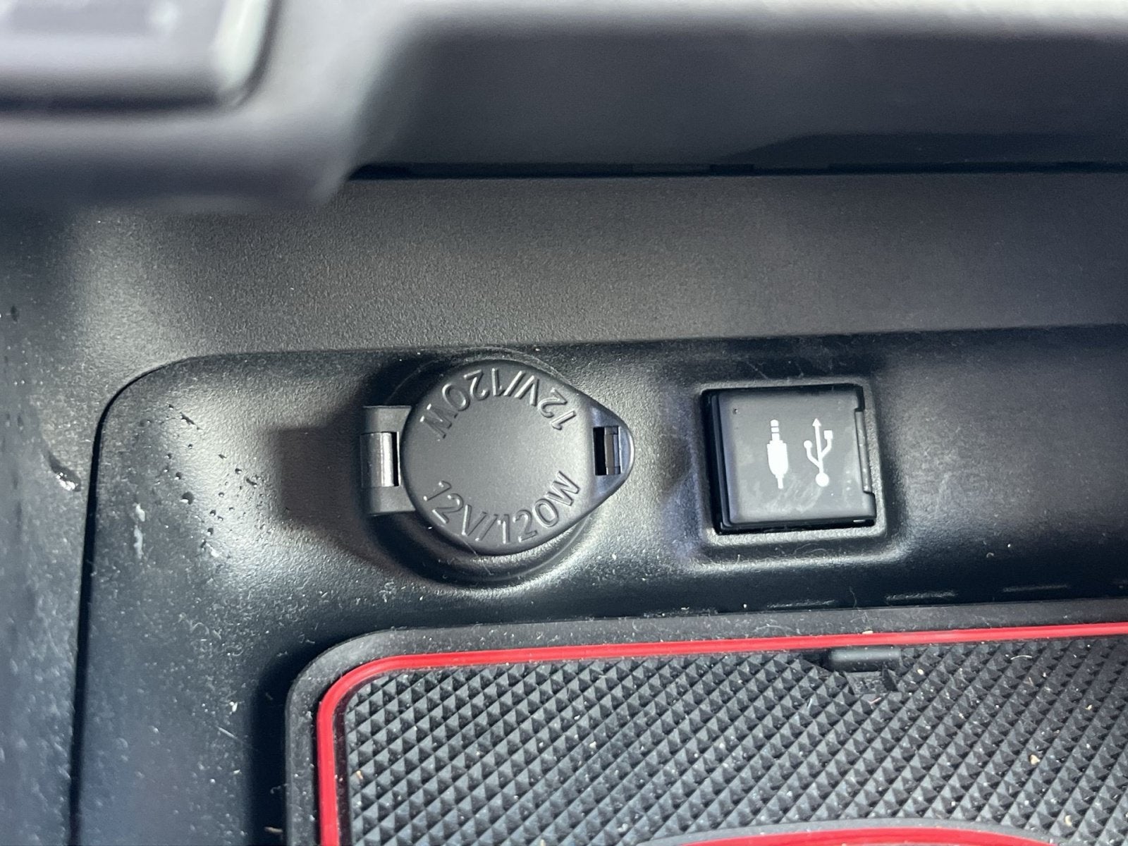 2019 Toyota RAV4 Hybrid XLE