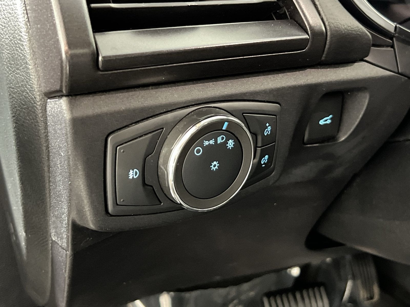 2020 Ford Fusion Energi Titanium