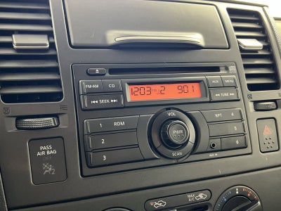 2011 Nissan Versa 1.8 S