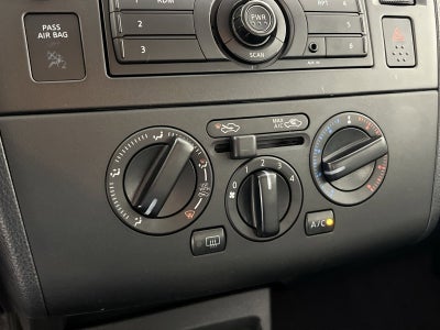 2011 Nissan Versa 1.8 S