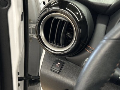 2018 Nissan Kicks SR