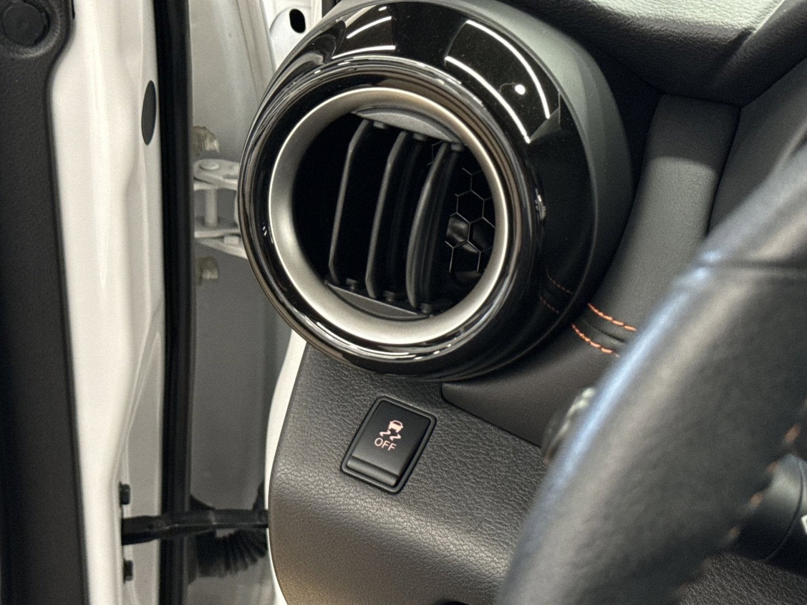 2018 Nissan Kicks SR