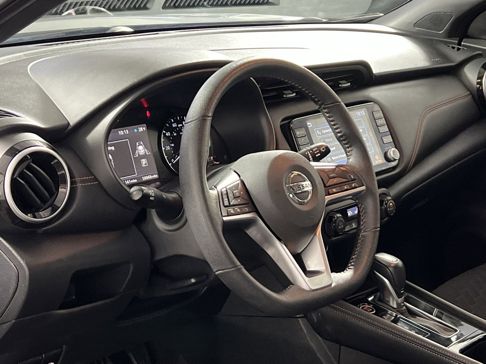 2021 Nissan Kicks SR