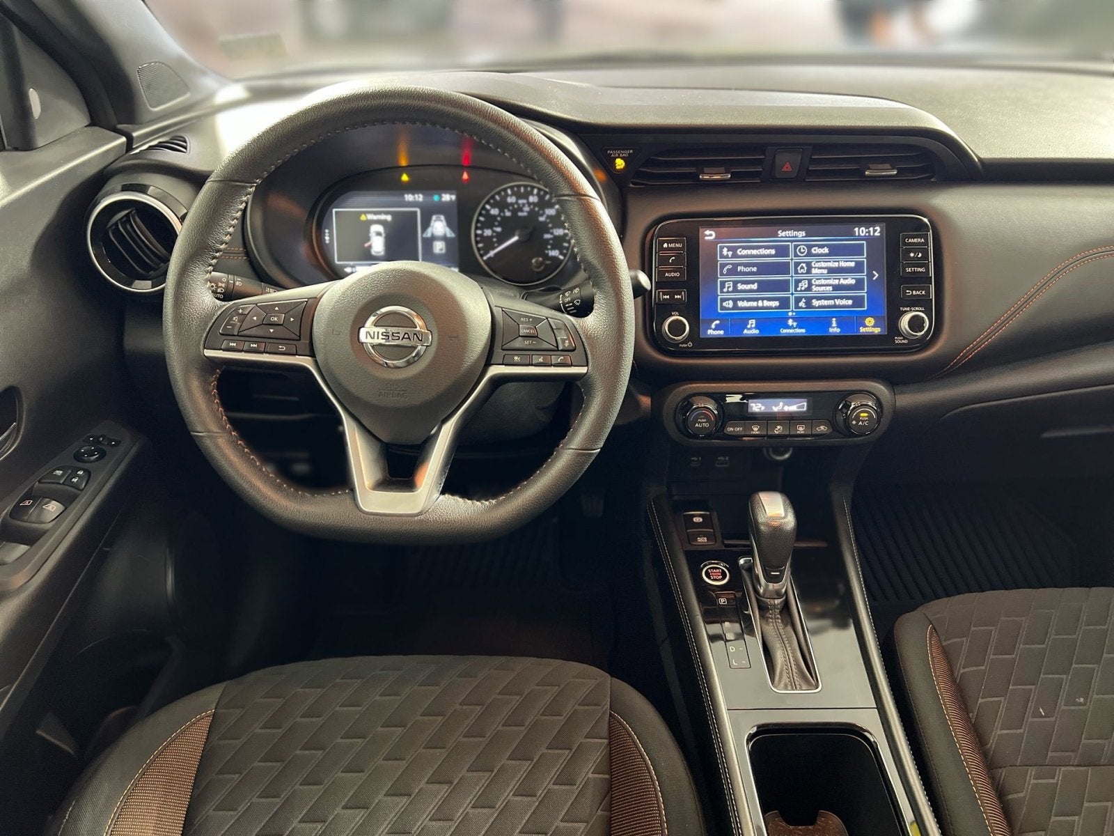 2021 Nissan Kicks SR
