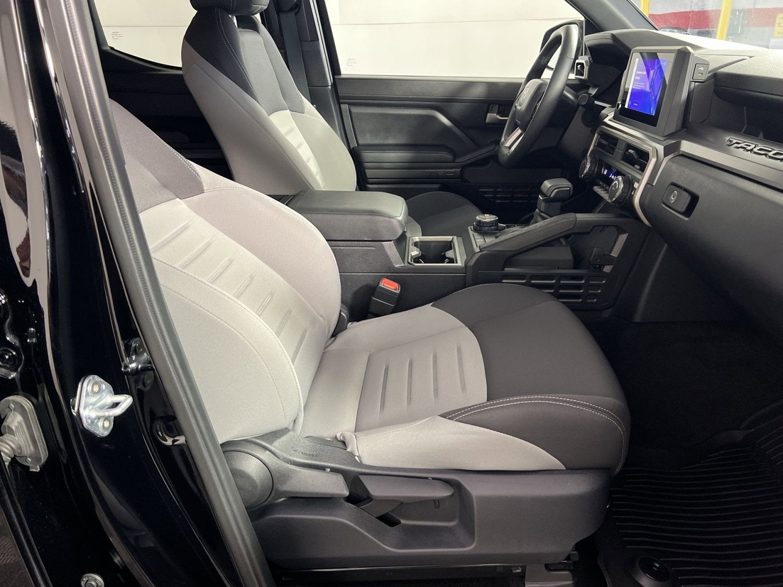 2025 Toyota Tacoma Hybrid TRD Off Road