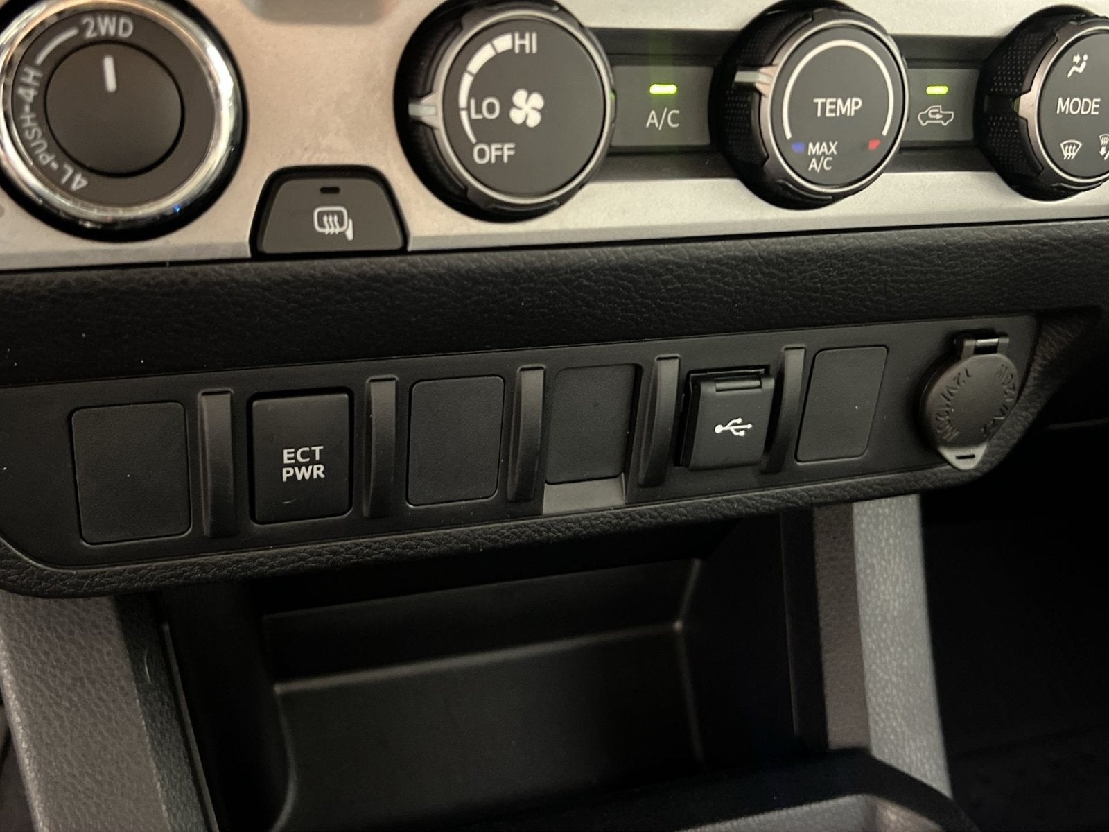 2023 Toyota Tacoma SR