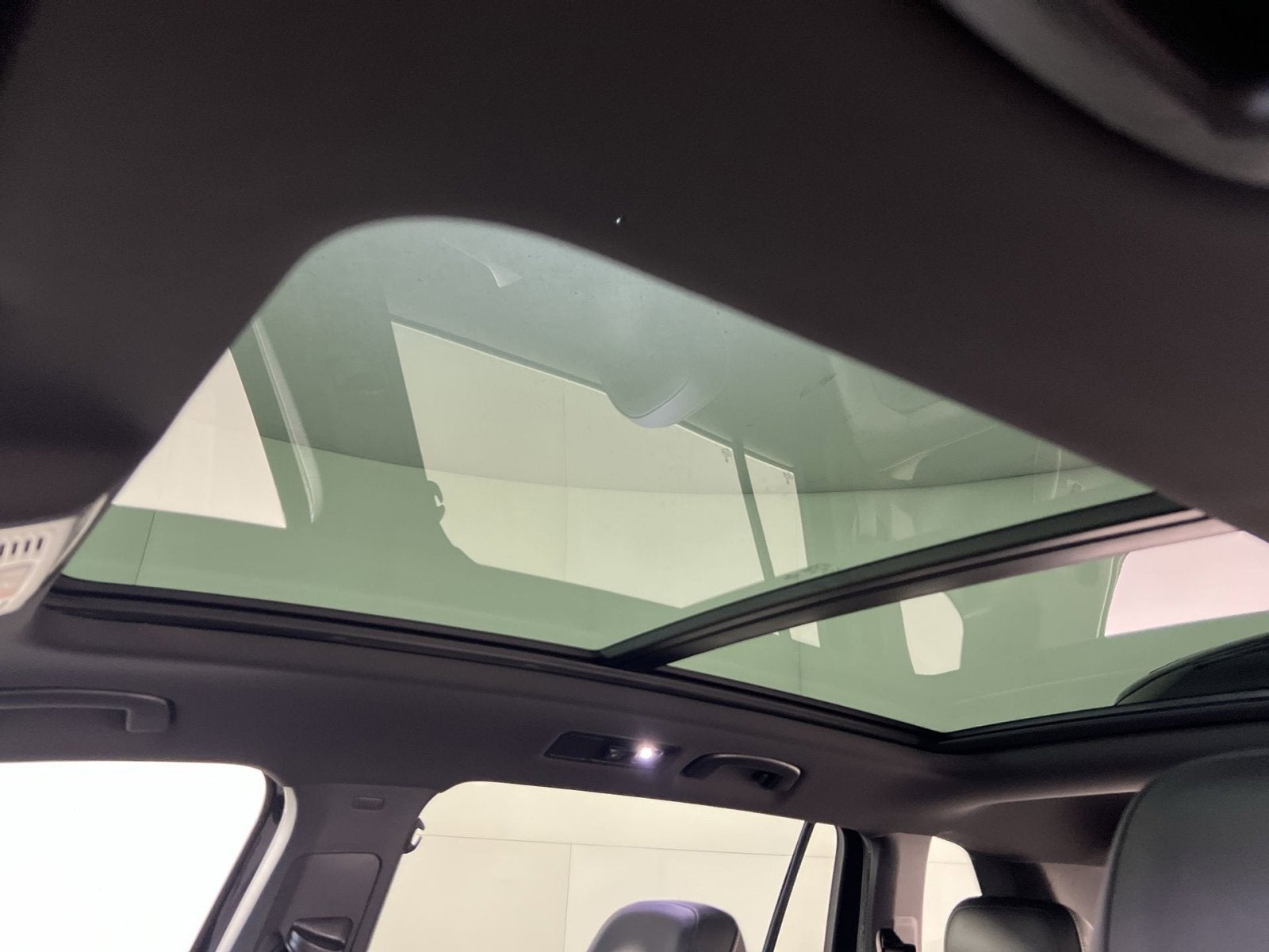 2021 Volkswagen Tiguan 2.0T SEL Premium R-Line