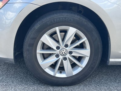 2016 Volkswagen Golf TSI S 4-Door