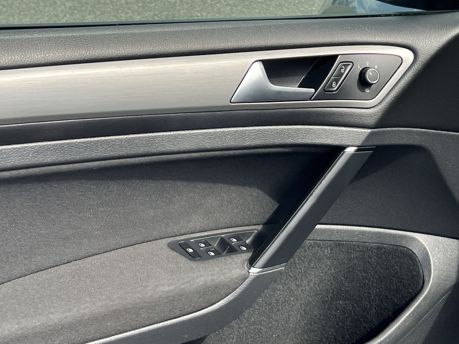 2016 Volkswagen Golf TSI S 4-Door