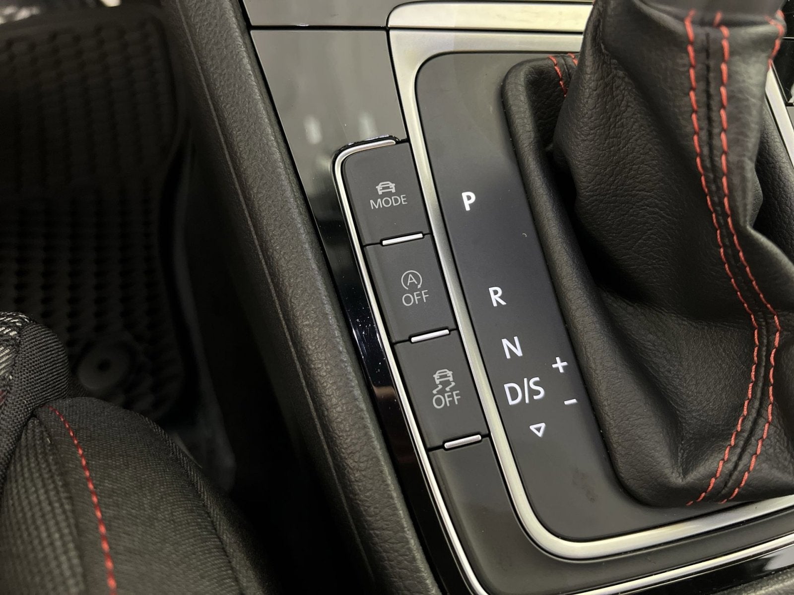 2018 Volkswagen Golf GTI 2.0T S