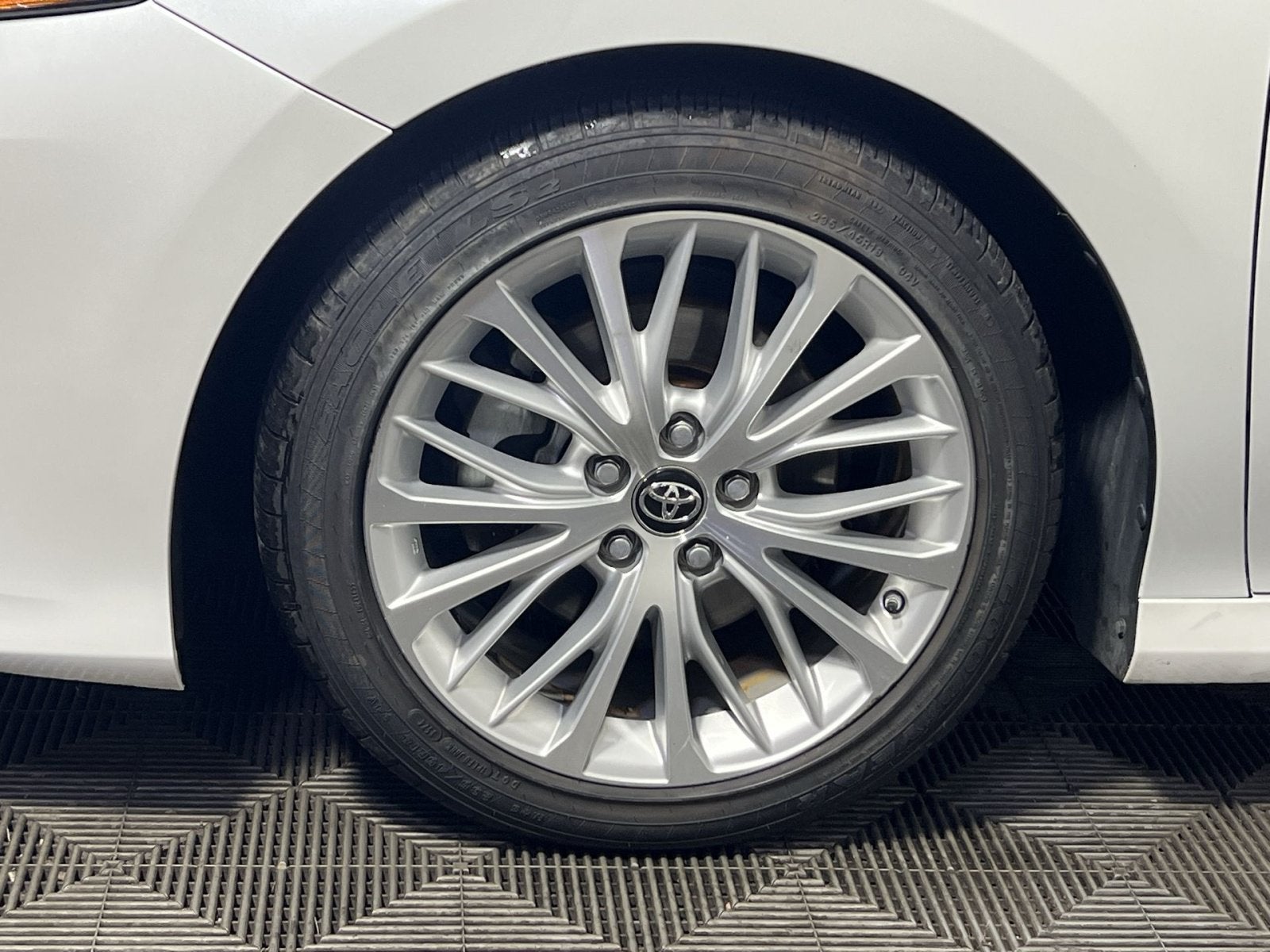 2018 Toyota Camry Hybrid XLE
