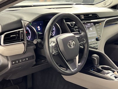 2018 Toyota Camry Hybrid XLE