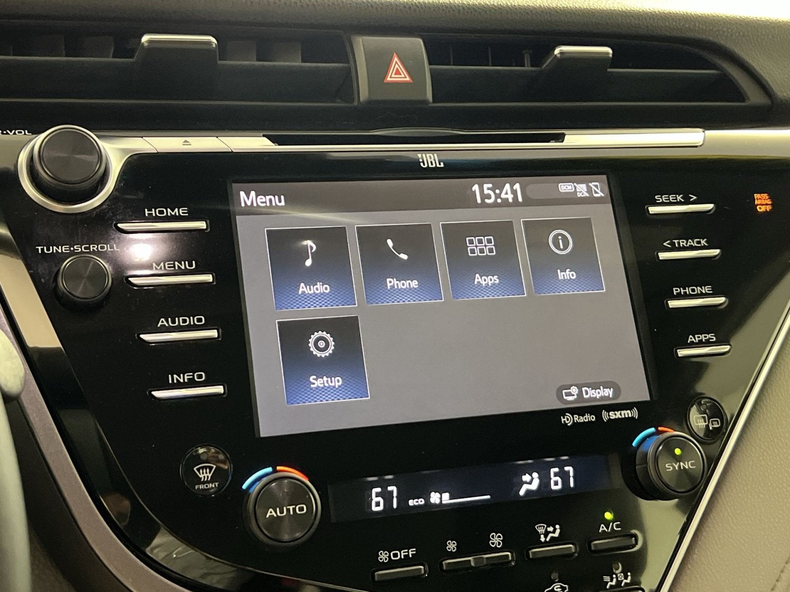 2018 Toyota Camry Hybrid XLE