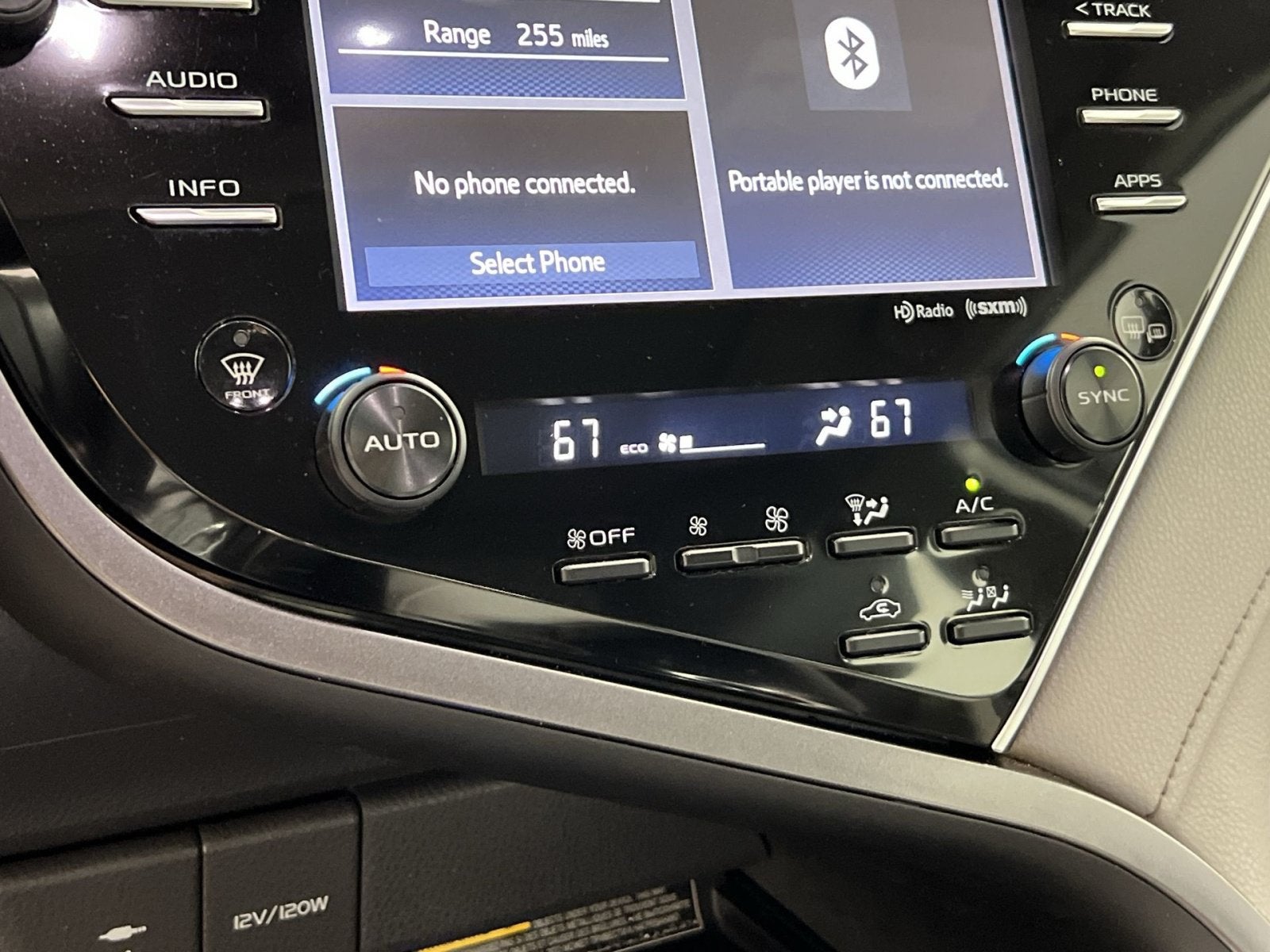 2018 Toyota Camry Hybrid XLE