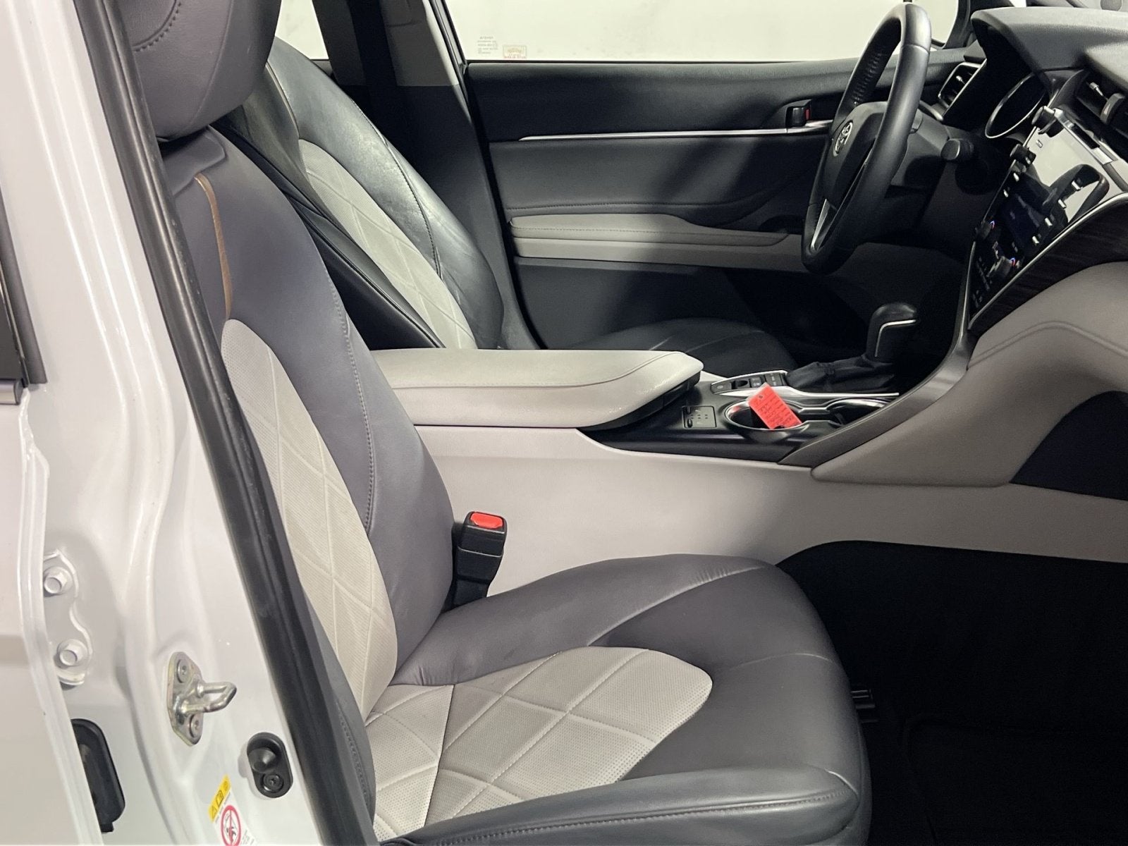 2018 Toyota Camry Hybrid XLE