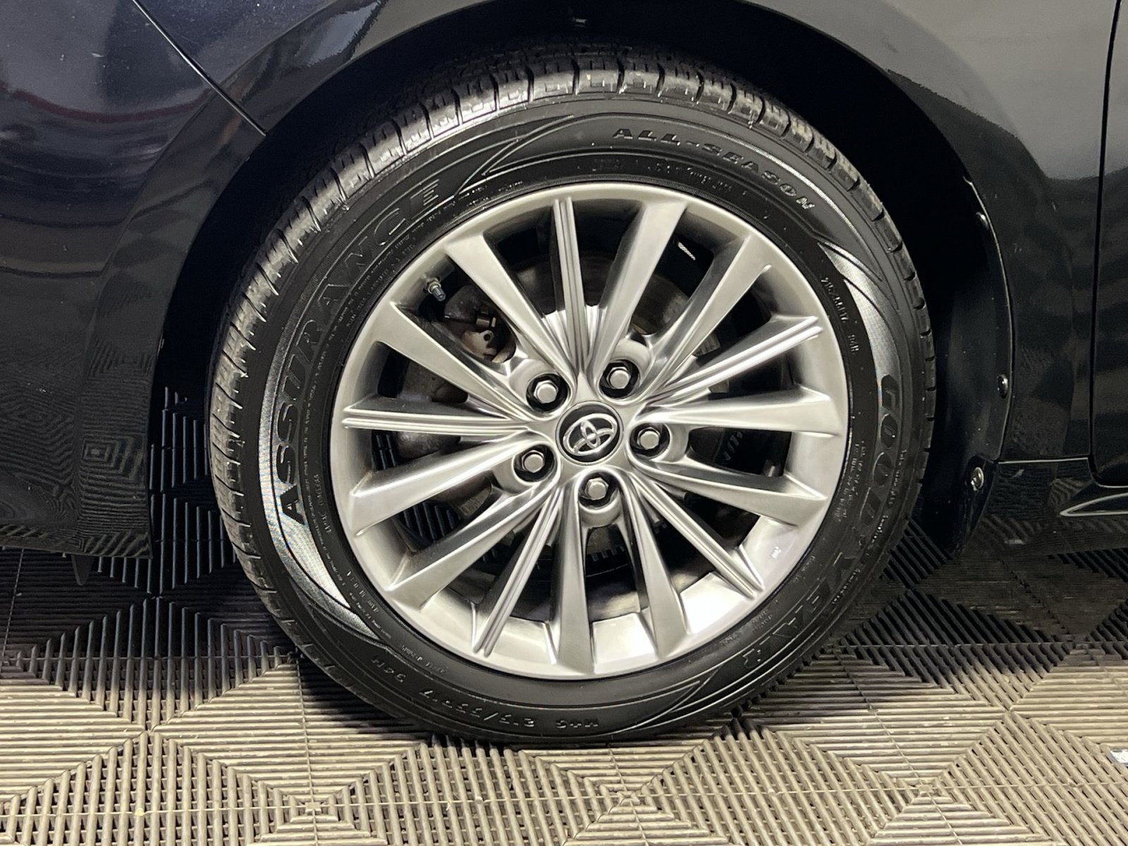2017 Toyota Avalon Hybrid Limited