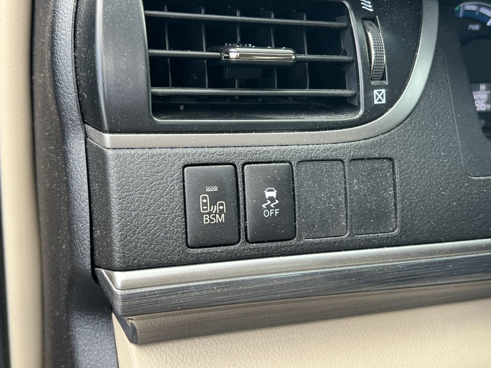 2014 Toyota Camry Hybrid XLE