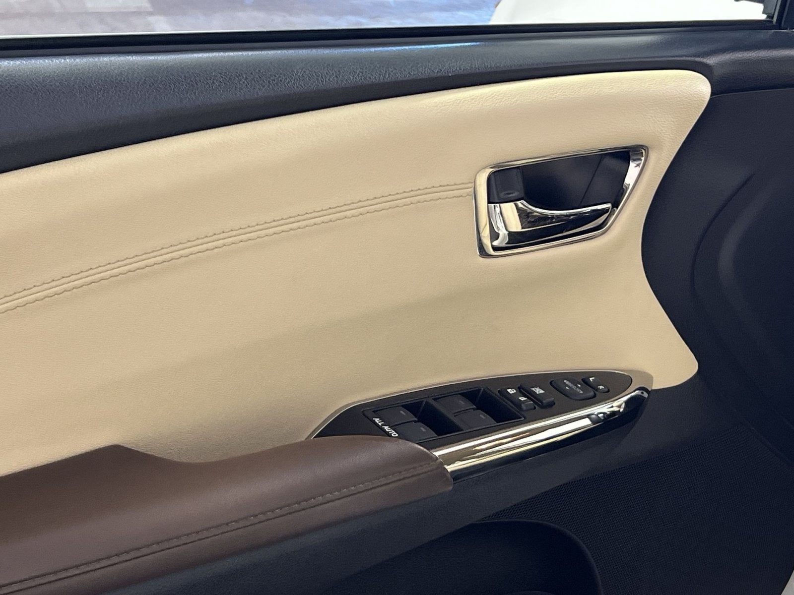 2016 Toyota Avalon XLE Plus