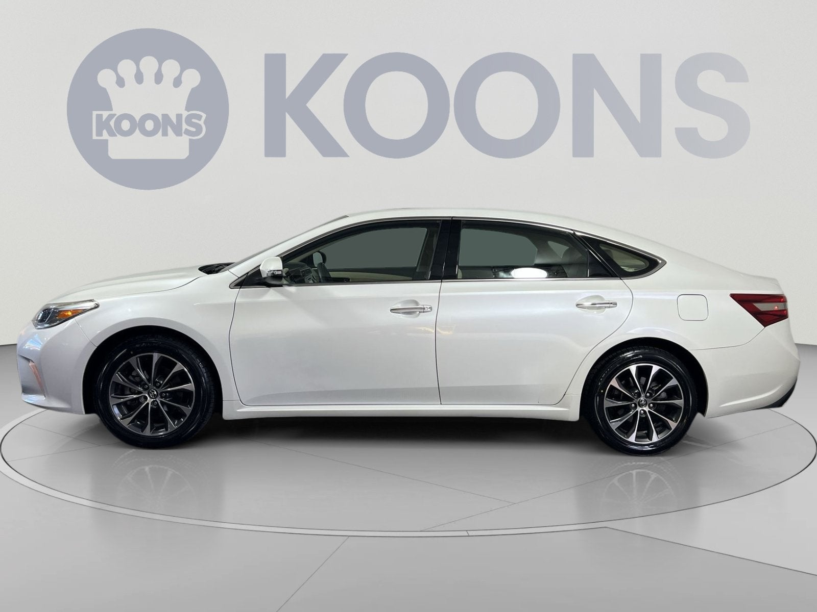 2016 Toyota Avalon XLE Plus