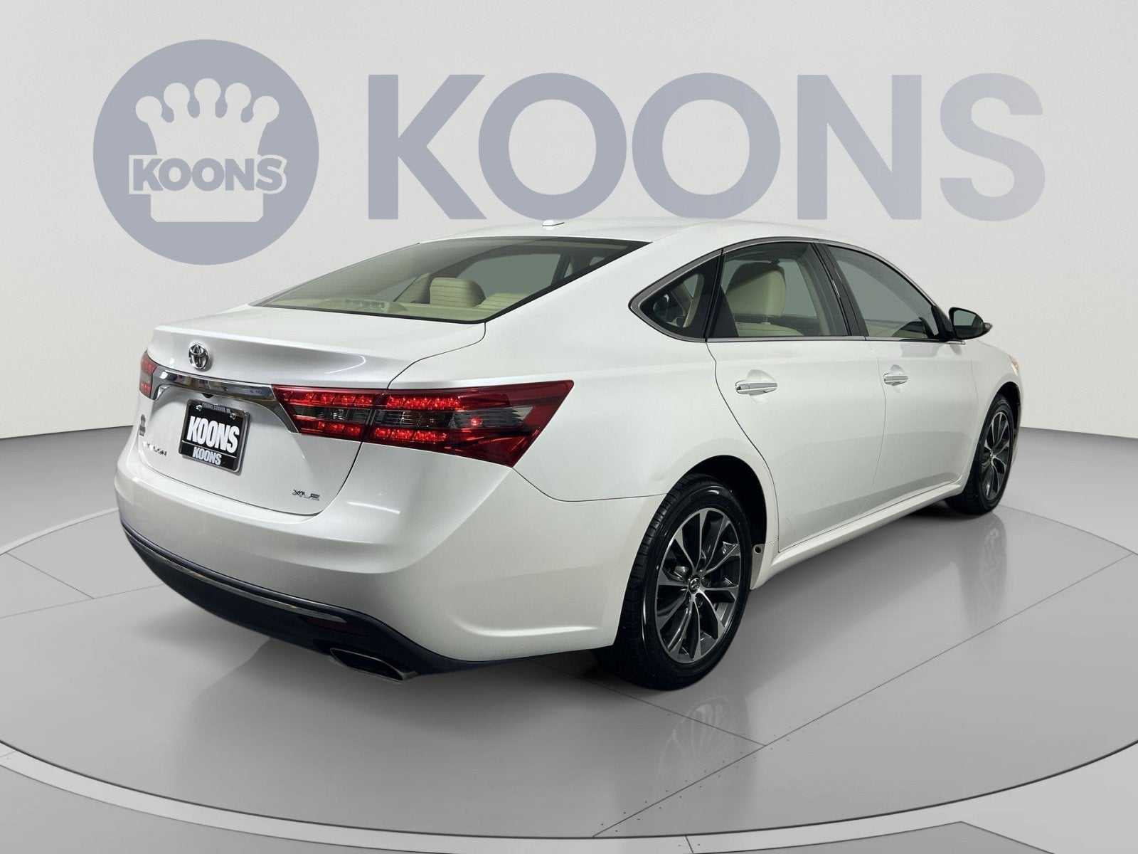 2016 Toyota Avalon XLE Plus