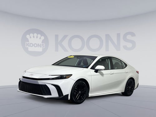 2025 Toyota Camry SE