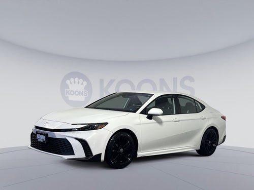 2025 Toyota Camry SE