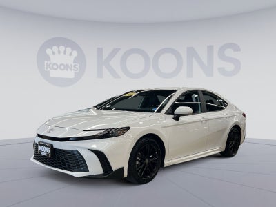 2025 Toyota Camry SE