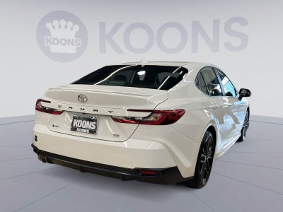 2025 Toyota Camry SE